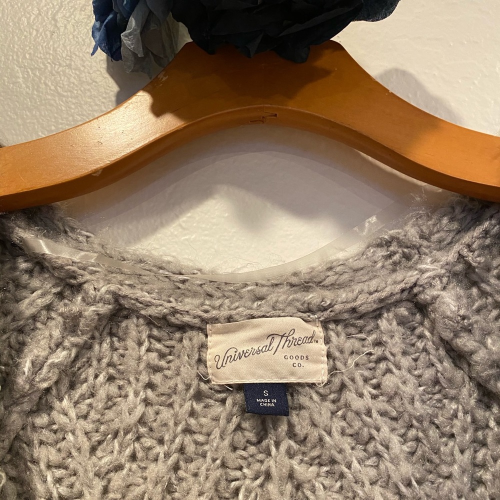 Universal Thread Gray Sweater - Picture 10 of 10